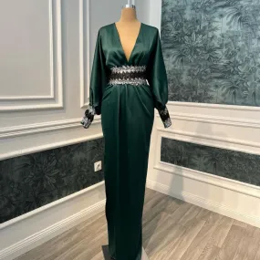 Abiti da sera a sirena verde scuro Scollo a V profondo Pieghe in raso Glitter Eleganti abiti da festa per la sposa Celebrità da