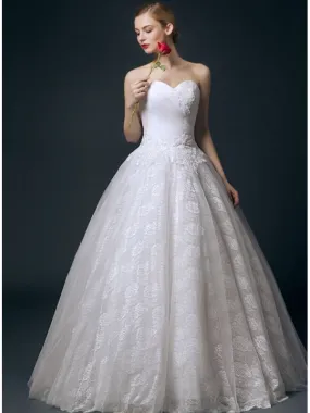 Abito da Sposa economico Collezione 2016 con scollo a cuore e gonna di Pizzo e Tulle